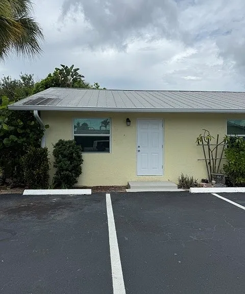 8437 SE Church St — Photo 1