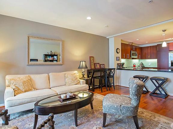 2nd image of 325 Berry St APT 314
