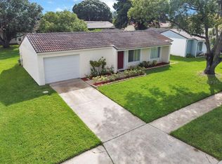 5532 Memorial Dr, Orlando, FL 32821