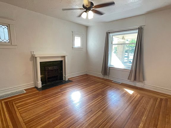 3rd image of 2142 N Vine St APT 1