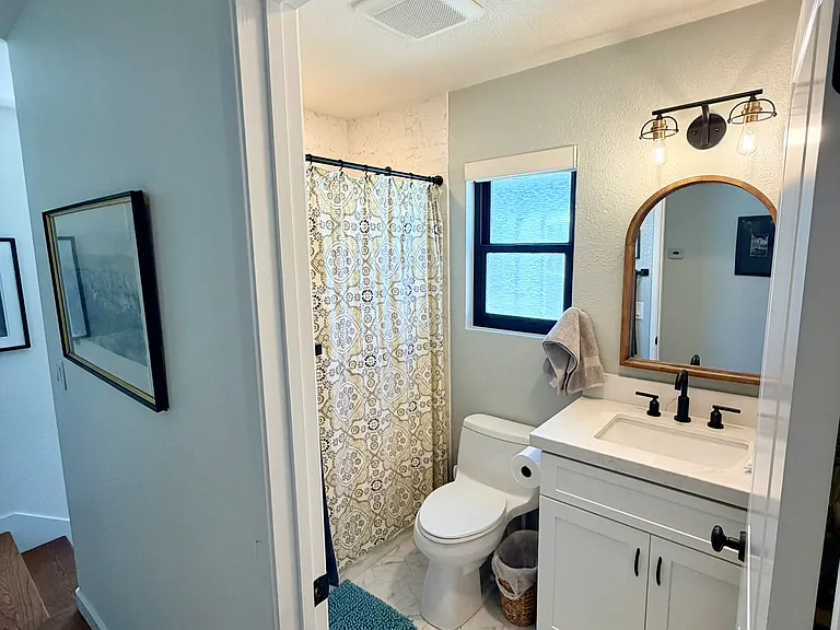 325 C Ave — Photo 16