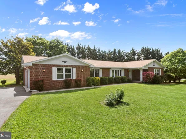 911 Lee Ave, Sykesville, MD 21784