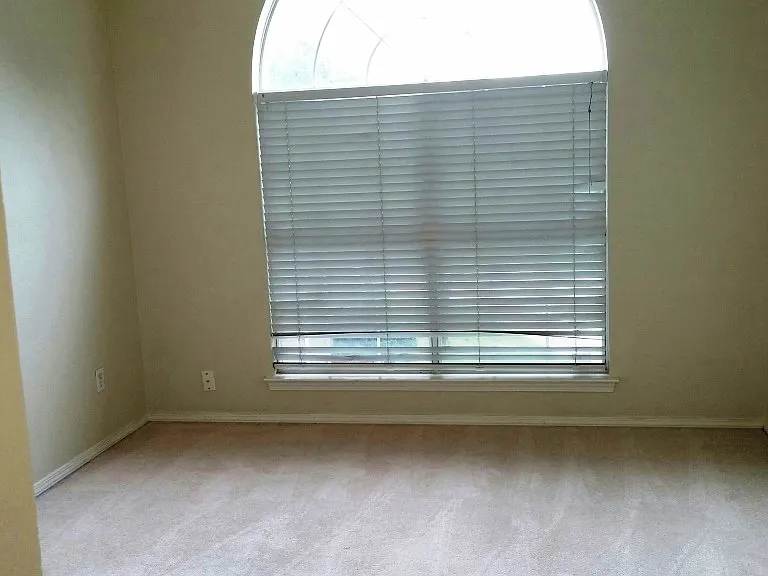 2701 Claireisa Ct — Photo 8