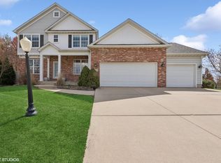 2707 Sweetgum Ct, Valparaiso, IN 46383