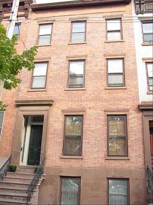 17 Ten Broeck Street