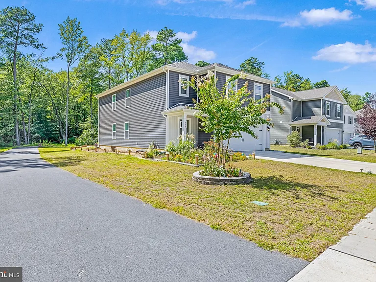 459 Currant Cir — Photo 37