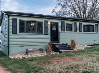 119 Collins Ave, Forest City, NC 28043