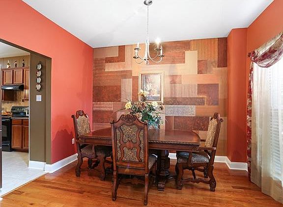 4th image of 3804 Augustine Ln