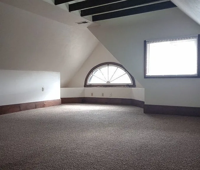 354 W 7th St #4 — Photo 9