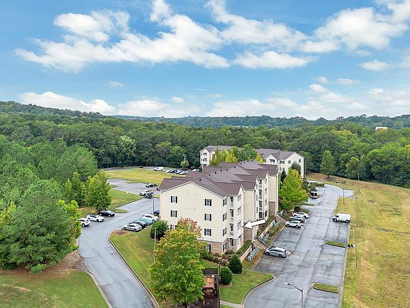 2nd image of 1204 Town Creek Cir