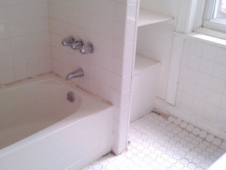 2nd image of 2629 W Girard Ave