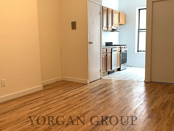 5th image of 772 Amsterdam Ave #3A