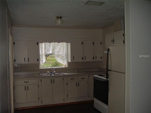 5th image of 2309 1/2 W Highland St