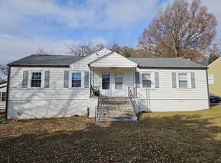 210 Lakewood Dr SE, Marietta, GA 30060