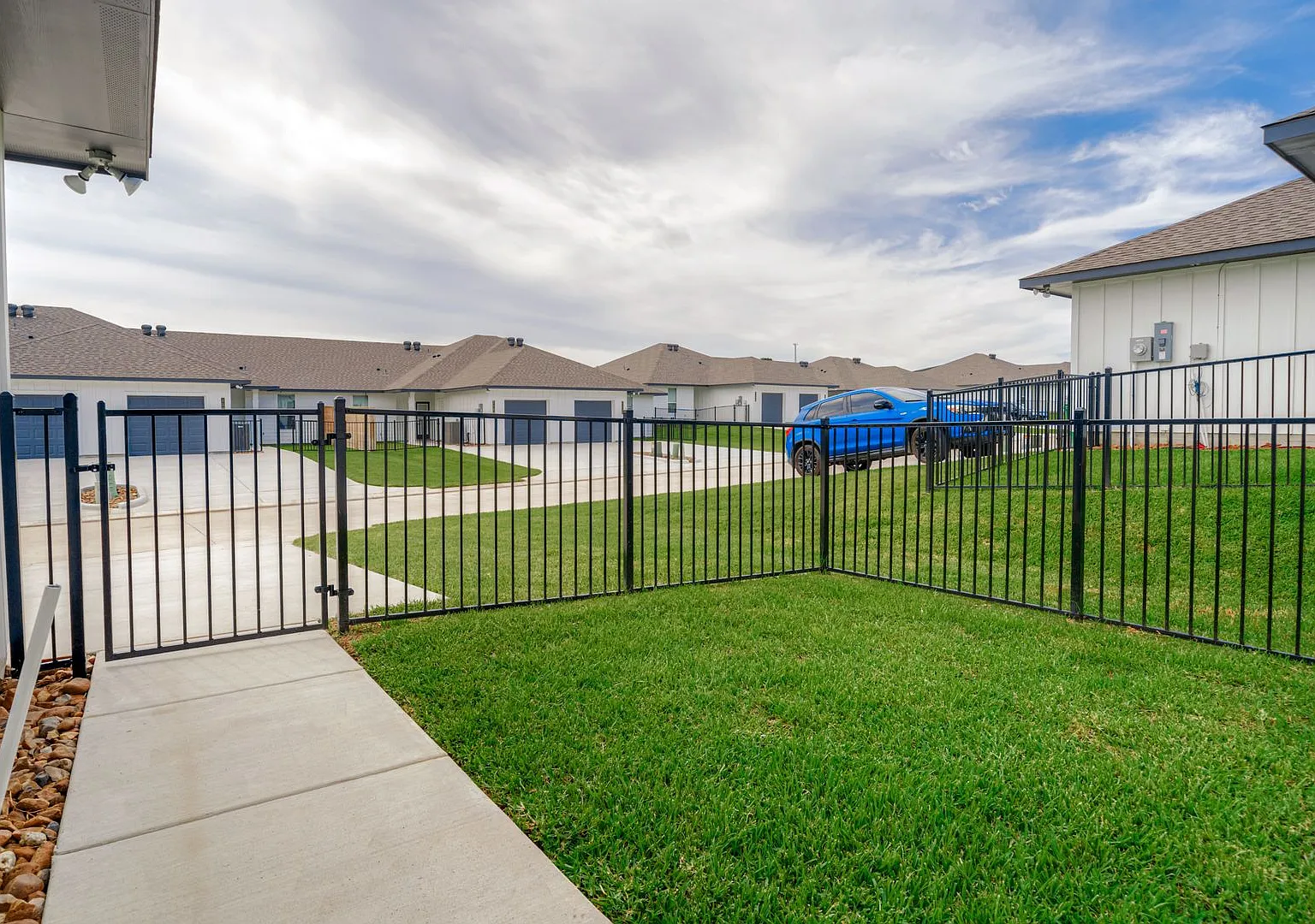 2027 Vintage Farms Way — Photo 4
