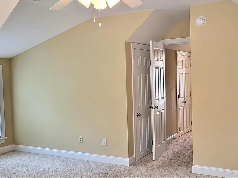 3 Shenecossett Ln — Photo 33