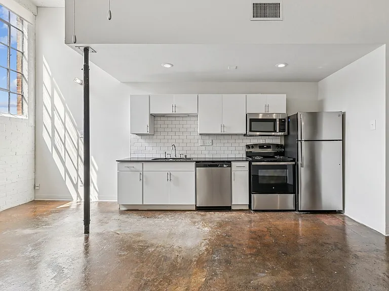 Deep Ellum Lofts — Photo 81