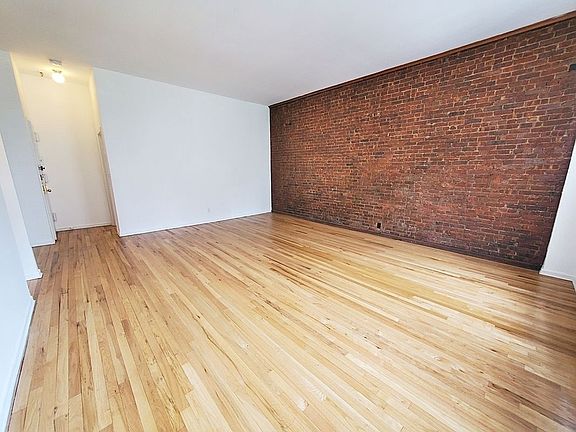 2nd image of 306 W 80th St APT 4B