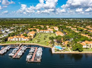 135 Yacht Club Way APT 111, Hypoluxo, FL 33462