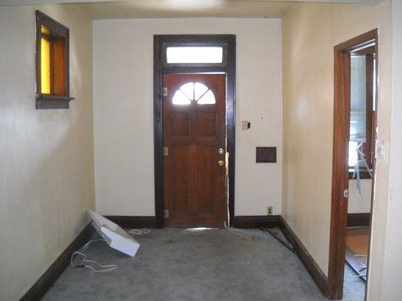 2nd image of 5475 Genevieve Ave