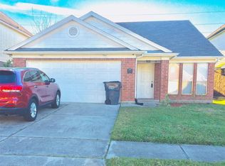 10831 Meadow Walk Ln, Houston, TX 77067