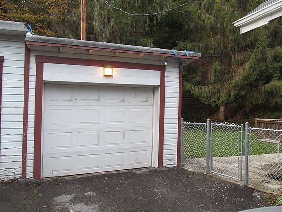 Garage with automatic opener