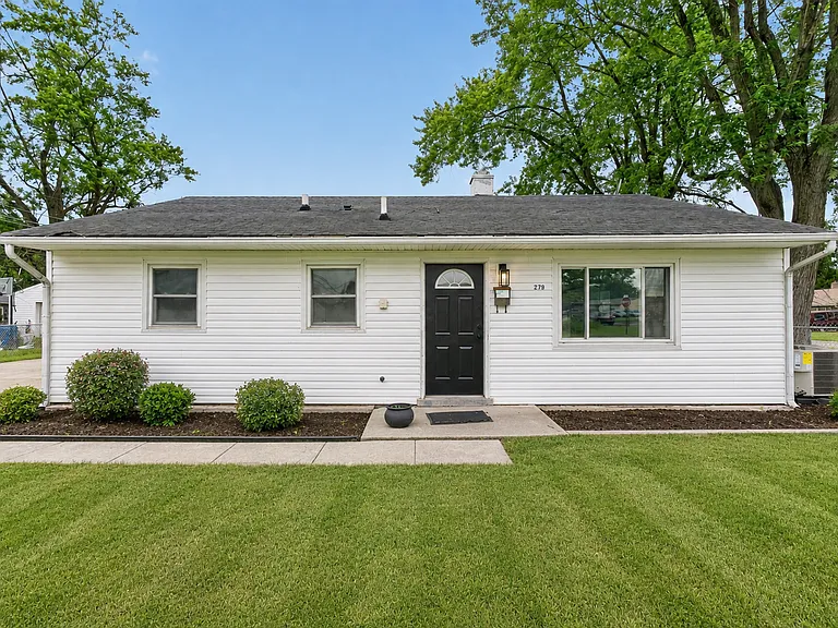 279 Little Flower Ln — Photo 1