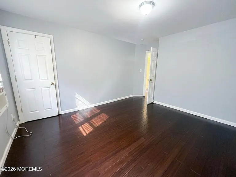 289 Rose St — Photo 13