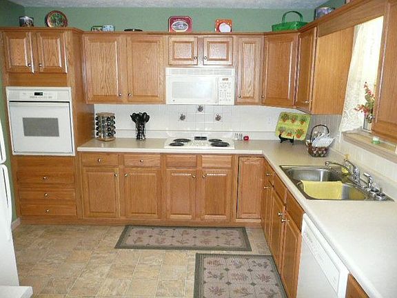 4th image of 430 Burns Ln
