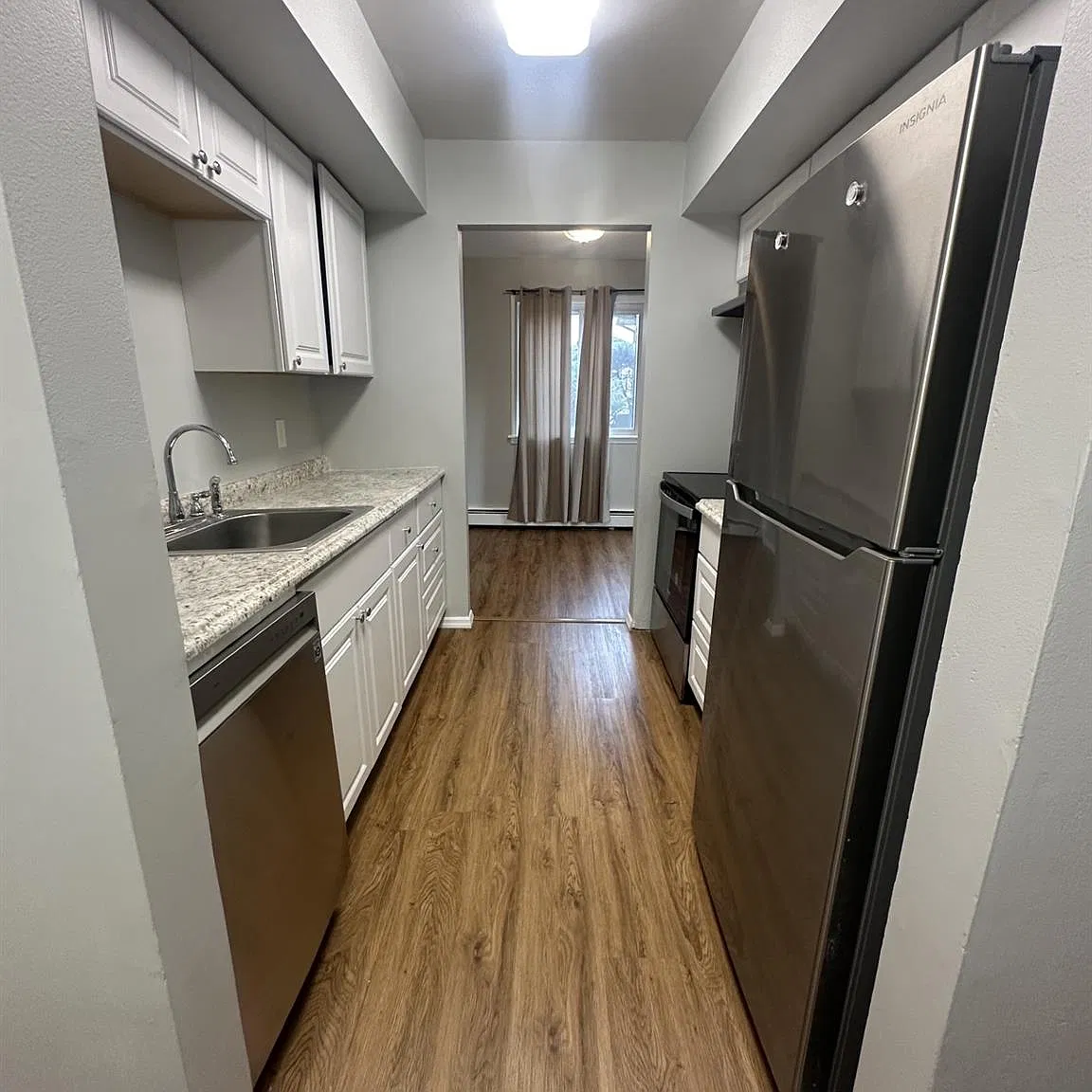 1 bed, 1.0 bath, 800 sqft, $2,000 — Photo 4
