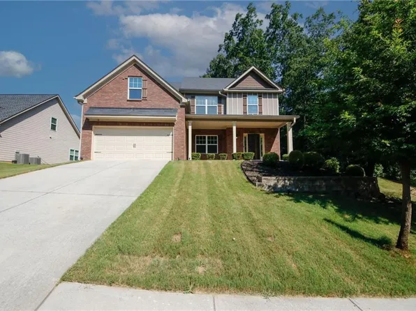 5637 Valley Loop, Fairburn, GA 30213
