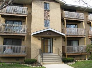 9654 Nottingham Ave APT 1B, Chicago Ridge, IL 60415