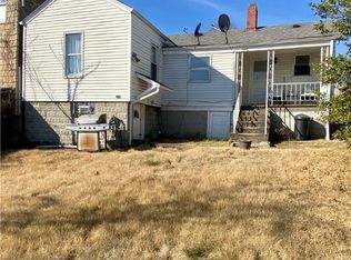 404 Hickory Dr, Donora, PA 15033