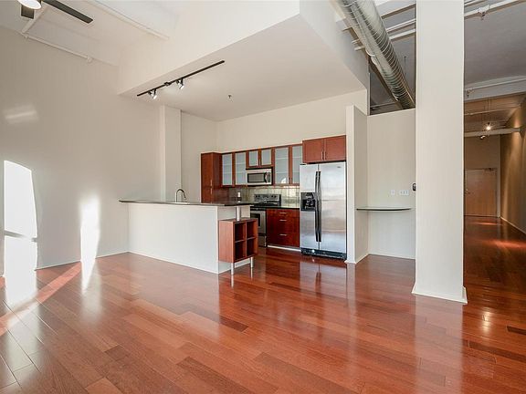 4th image of 1136 Washington Ave Unit 704