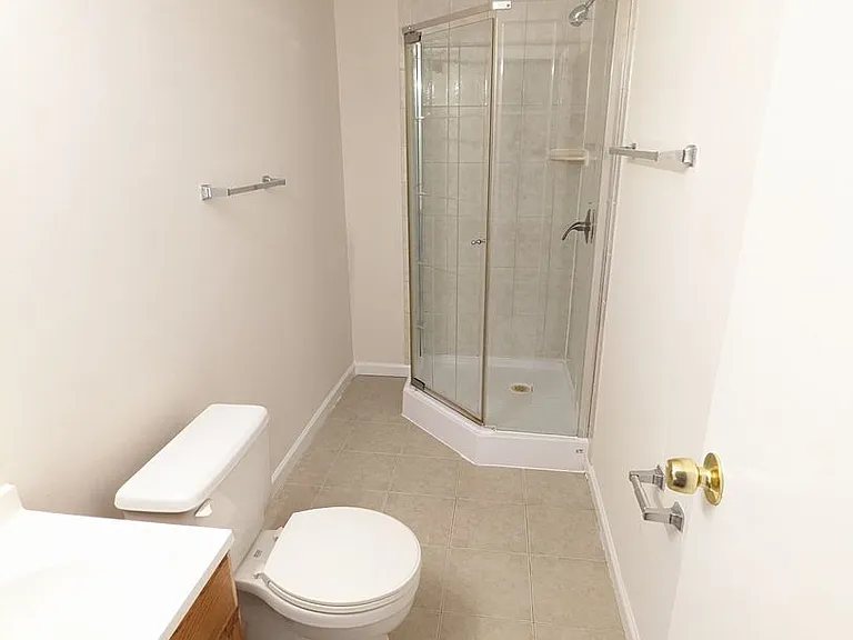 1390 David Ln — Photo 25