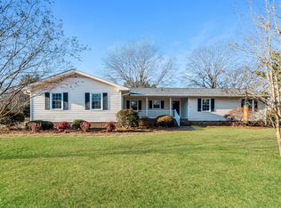 215 Edgewater Dr, Broadway, NC 27505