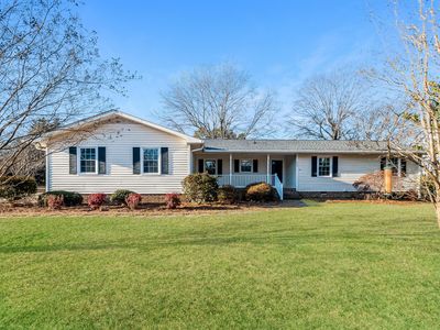 215 Edgewater Dr, Broadway, NC, 27505