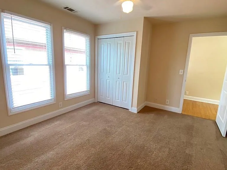 140 Strickland Ave — Photo 13