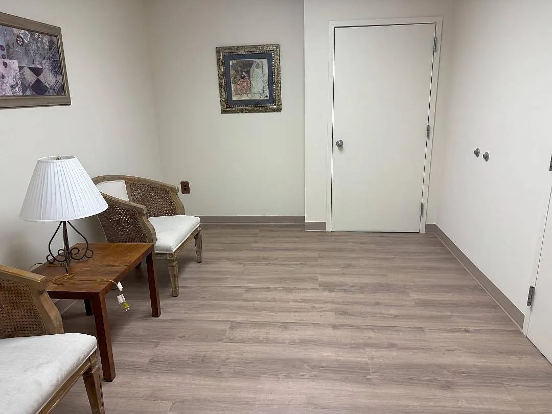 4 bed, 850 sqft, $3,500 — Photo 3