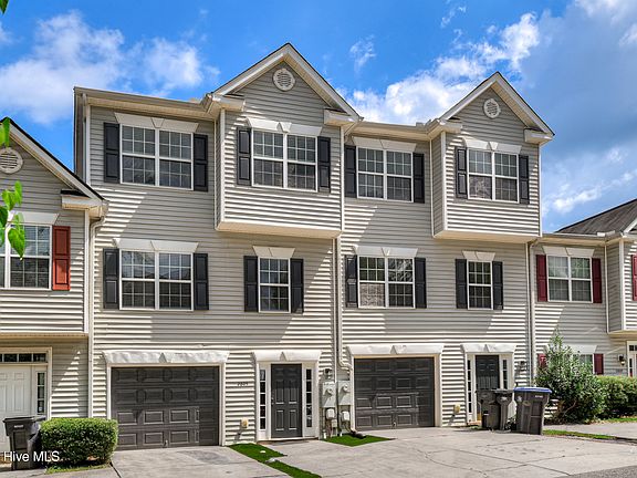2nd image of 2805 Brickrun Way