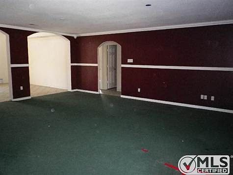 4th image of 7528 Folkstone Dr
