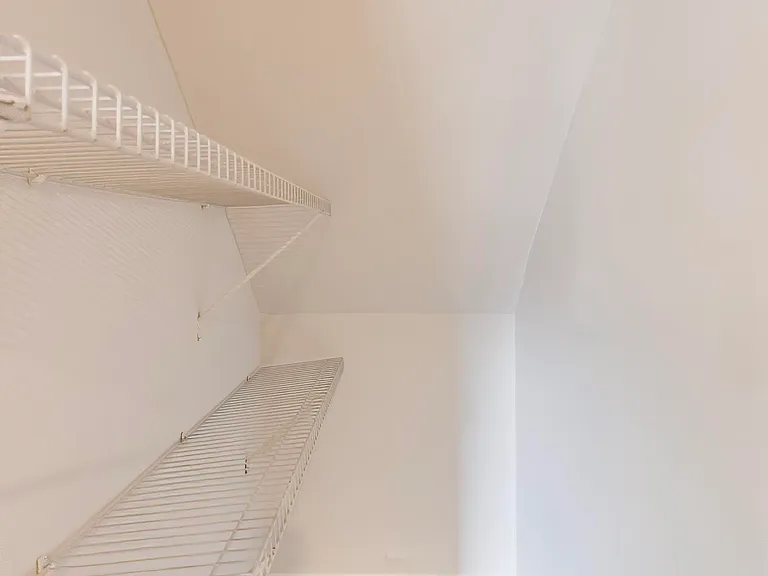 12015 Montrose Village Ter — Photo 15