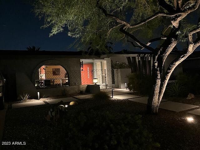 1st image of 8517 E VIA DE SERENO -- E