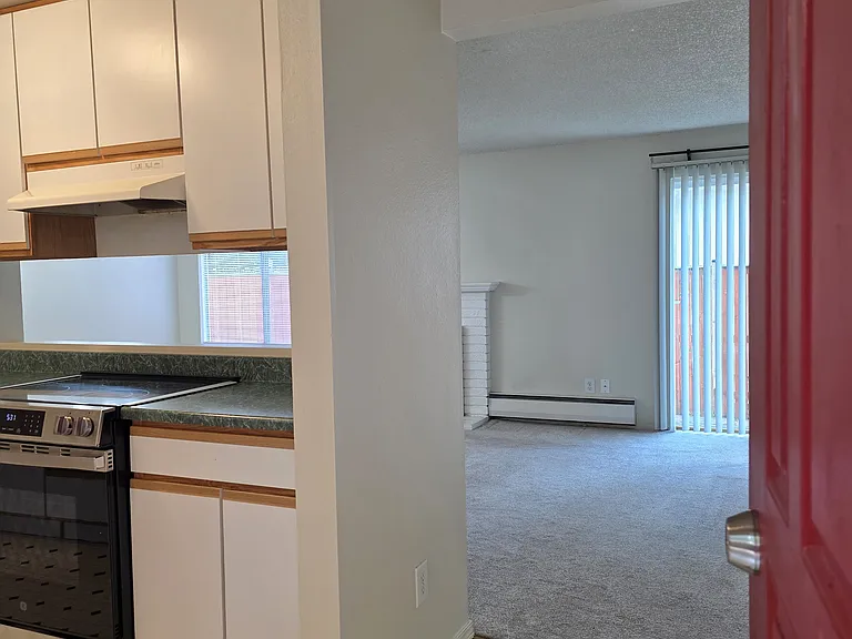 171 1st Ave NW — Photo 14