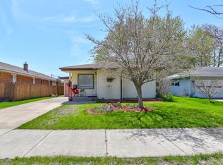 294 Wildwood Dr, Holland, MI 49423
