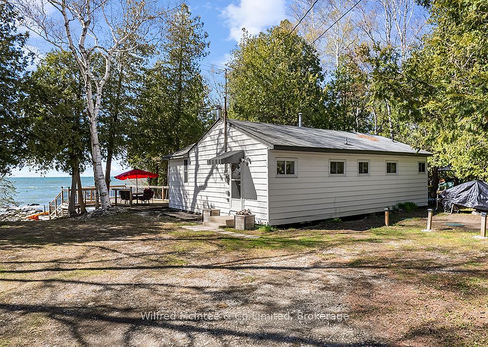 1st image of 917 Bruce Rd #13