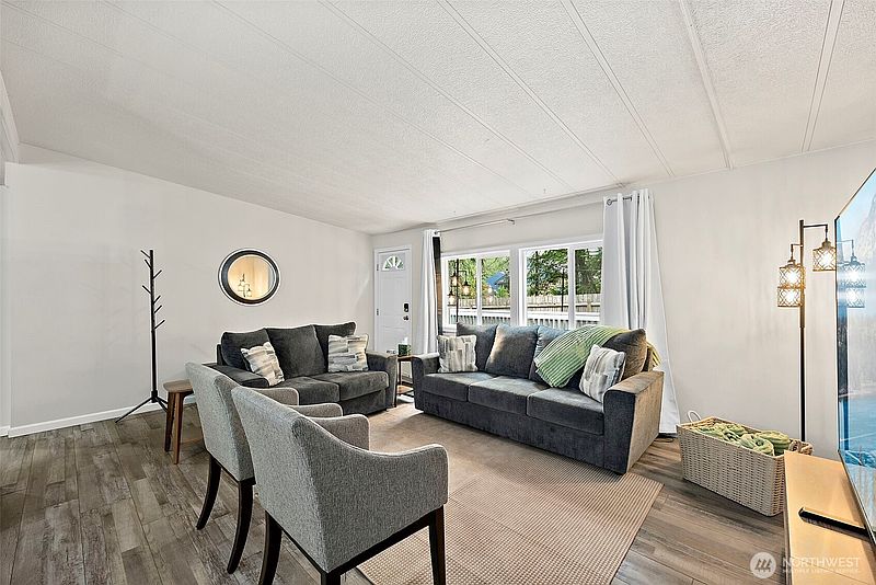 3rd image of 7591 SE Fragaria Road