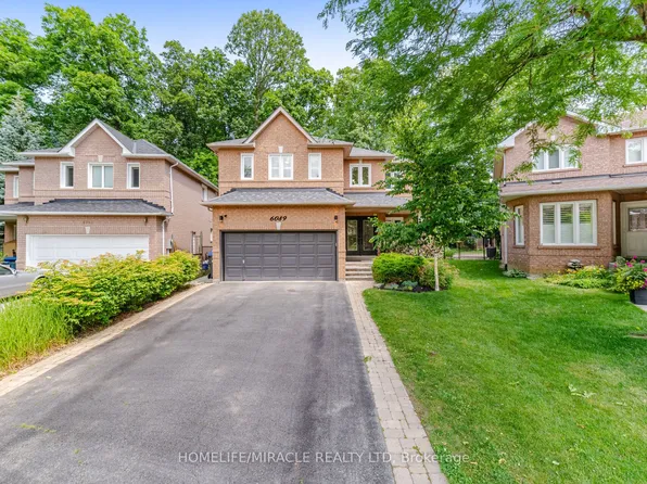 6089 Carradine Ct, Mississauga, ON L5V 2C2