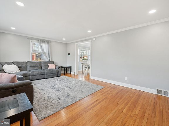 5th image of 1505 Tinsman Ave
