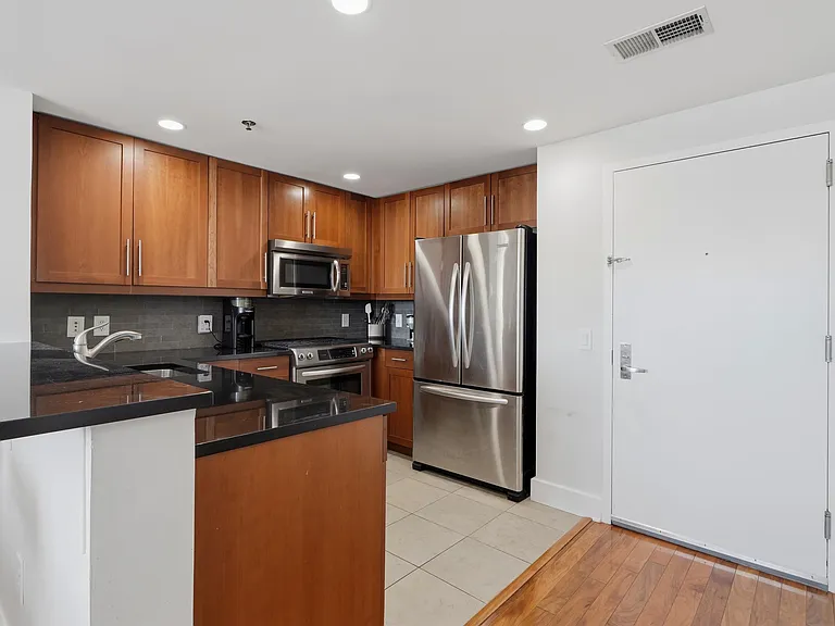 800 Jackson St — Photo 6